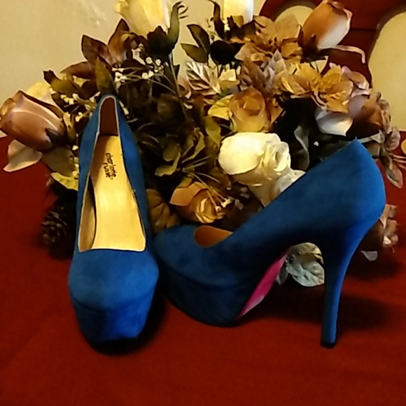 Platform - Picture 2 of 2